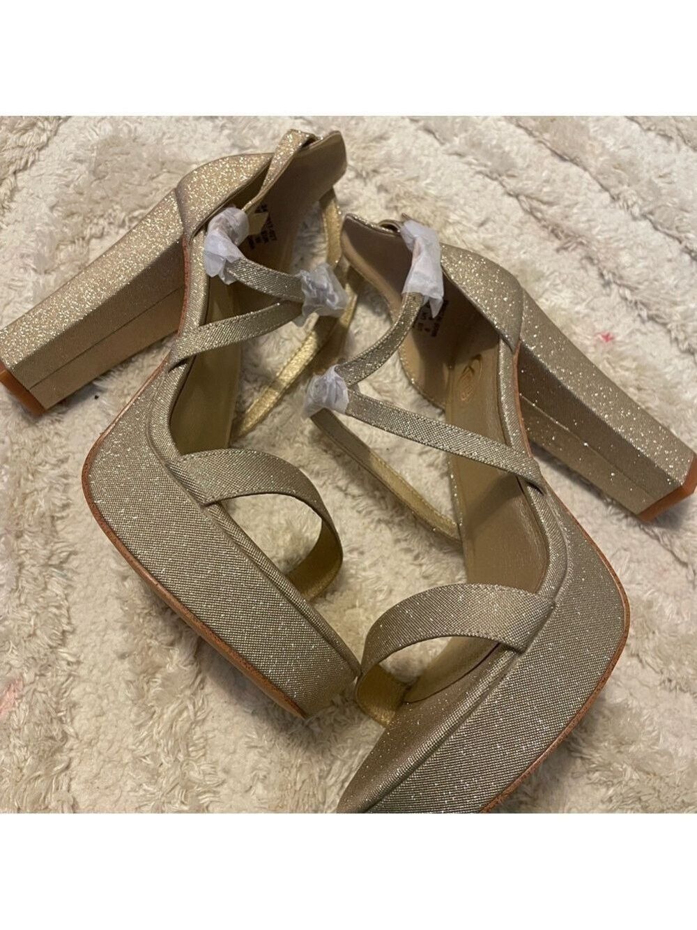Trary Gold Strappy Heels Size 8 - Picture 9 of 16